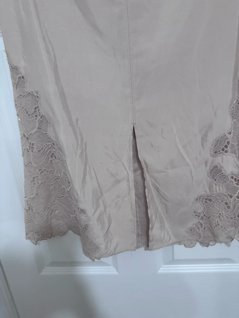 H&M Skirt with Lace details - Picture 9 of 16
